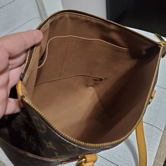 Louis Vuitton Monogram Totally PM - Picture 15 of 16